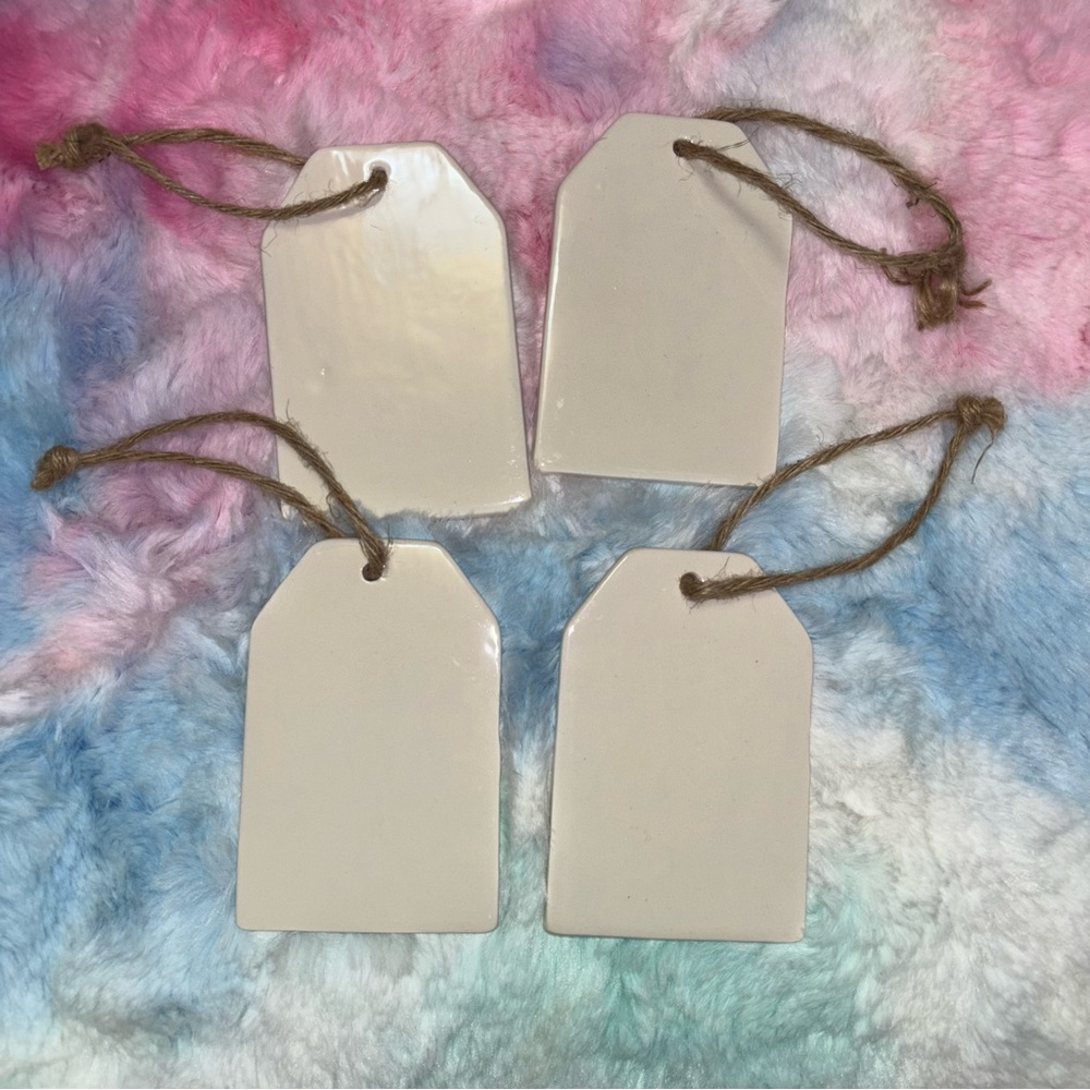 Set of White Ceramic Gift Tags